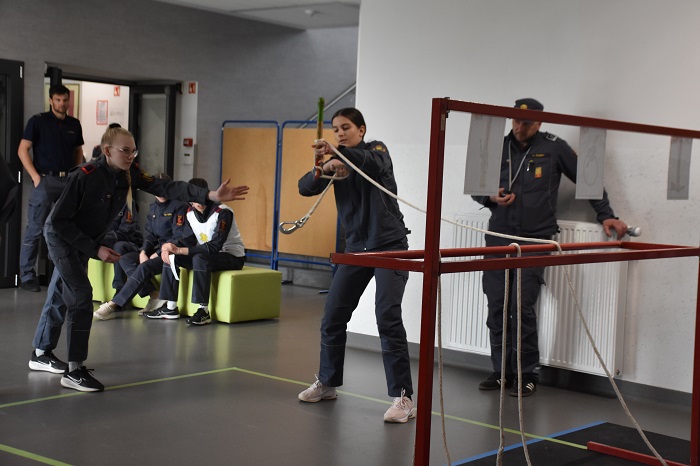 Ekipa pripravnic PGD Dvor uvrščena na državni kviz